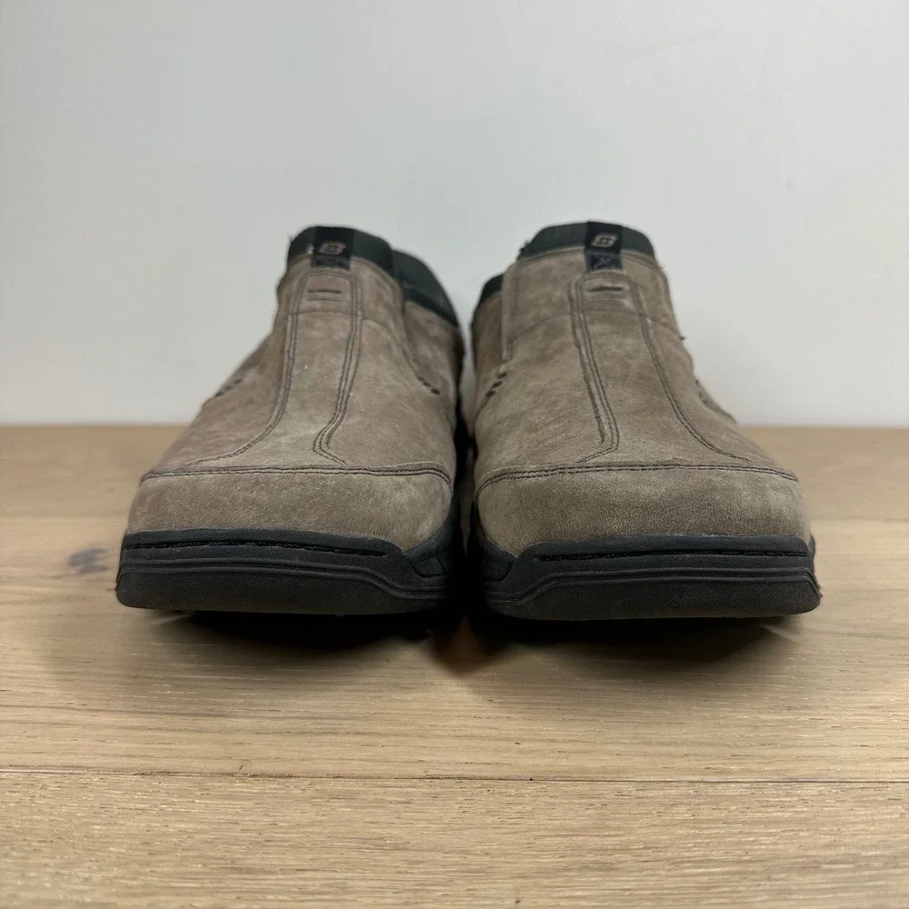 Skechers Sneakers Mens 10.5 Brown Leather Comfort Slip On Shoes Relaxed Fit